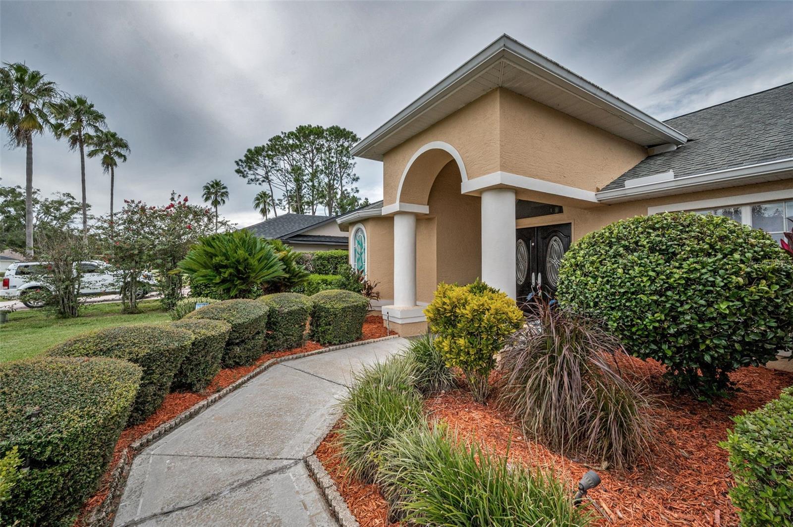 WHISPERING LAKES - Residential
