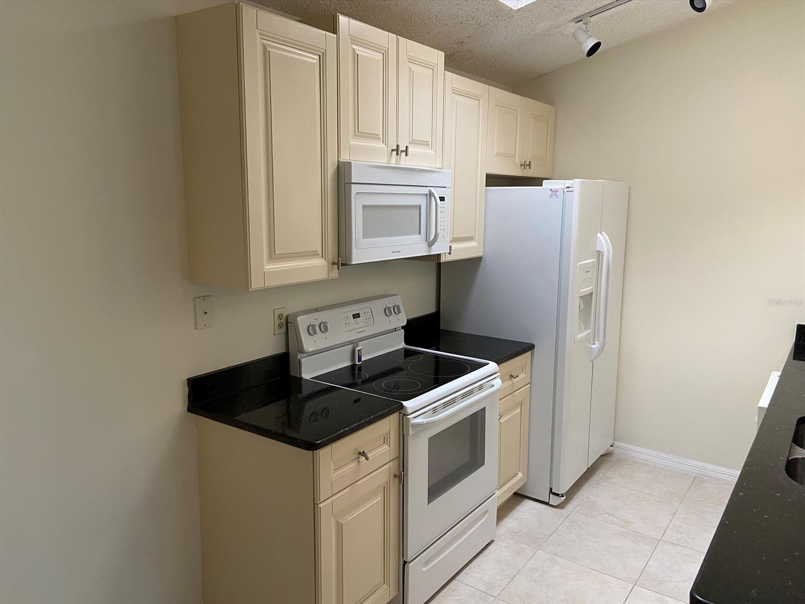 Trailwoods Condo - Residential Lease