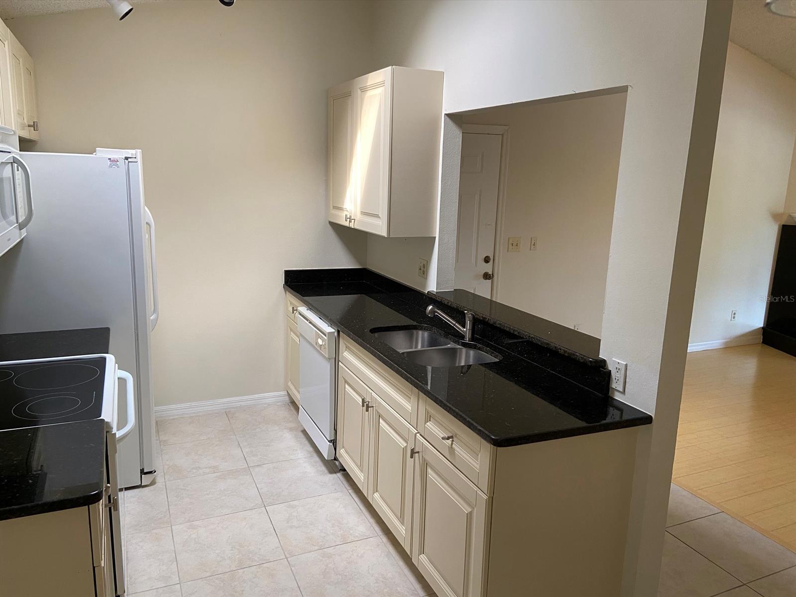 Trailwoods Condo - Residential Lease