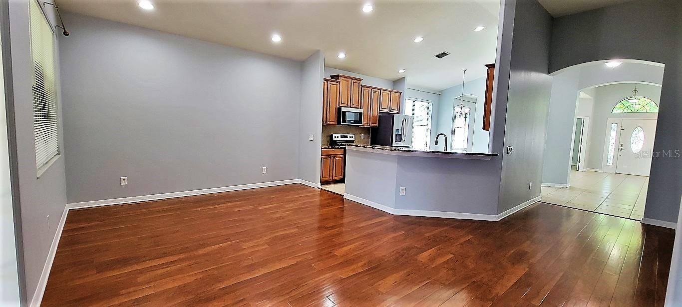 OAK CREEK - Residential Lease