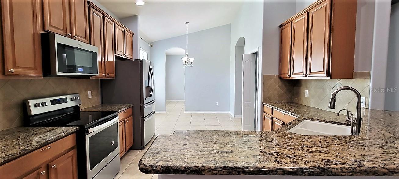 OAK CREEK - Residential Lease