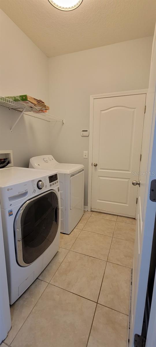 OAK CREEK - Residential Lease