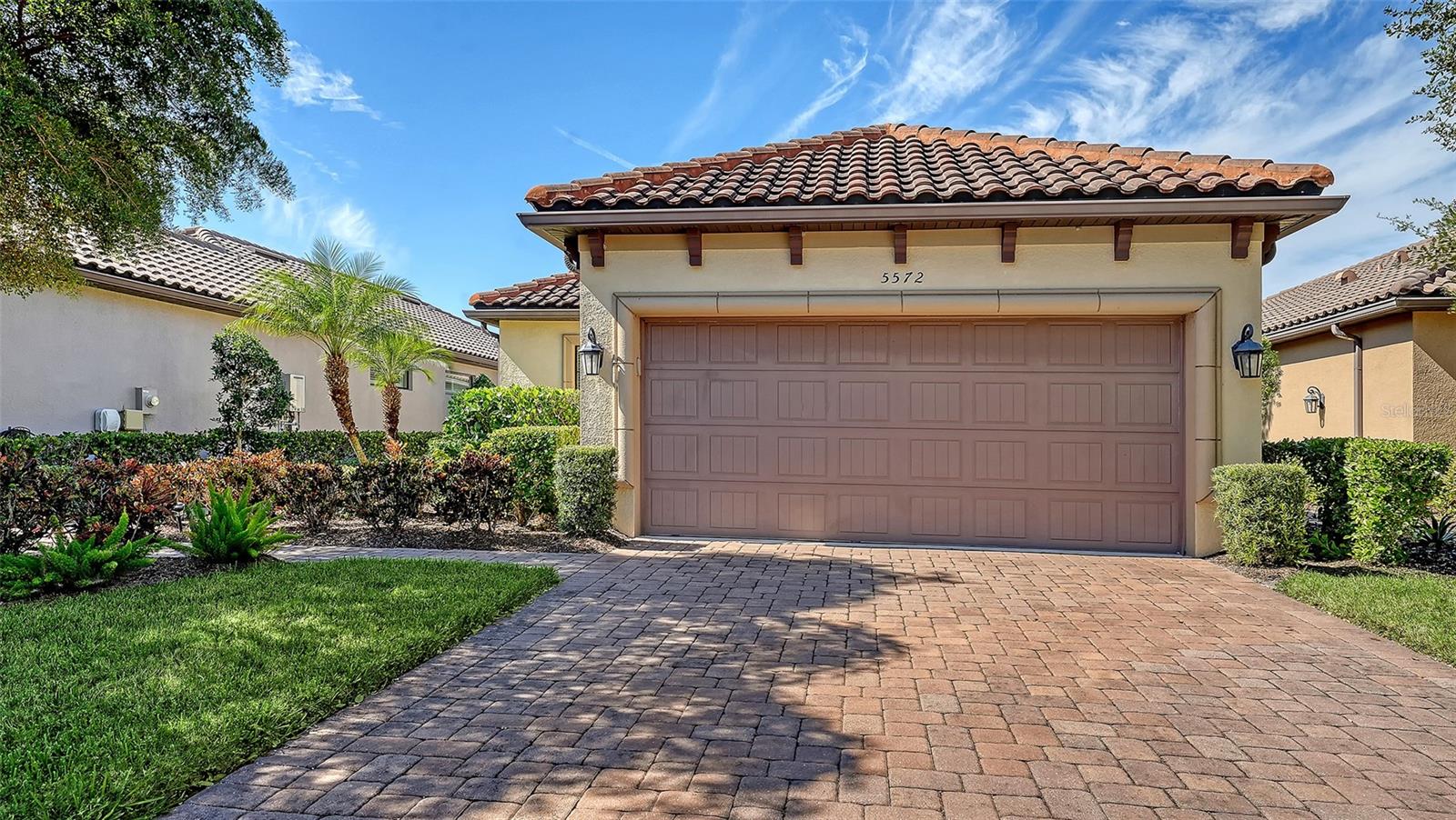 5572 SENTIERO DRIVE