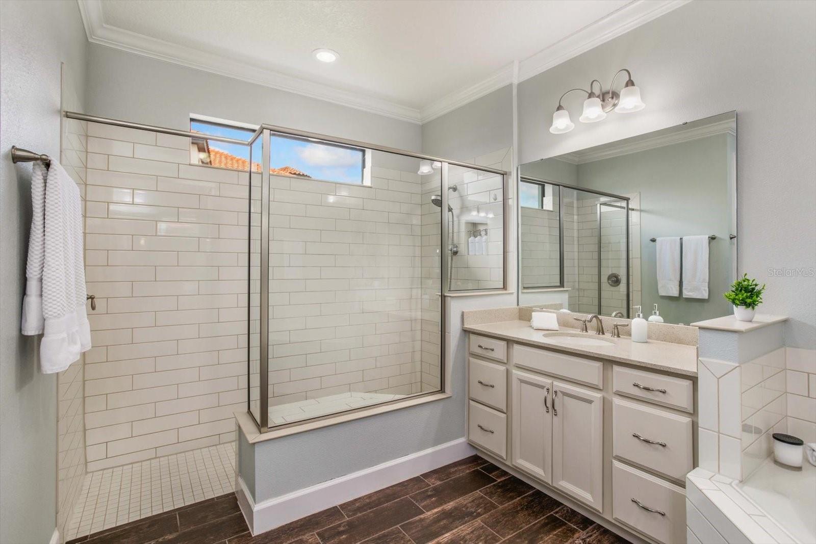 SIGNATURE LAKES PH 02 A B H I J - Residential