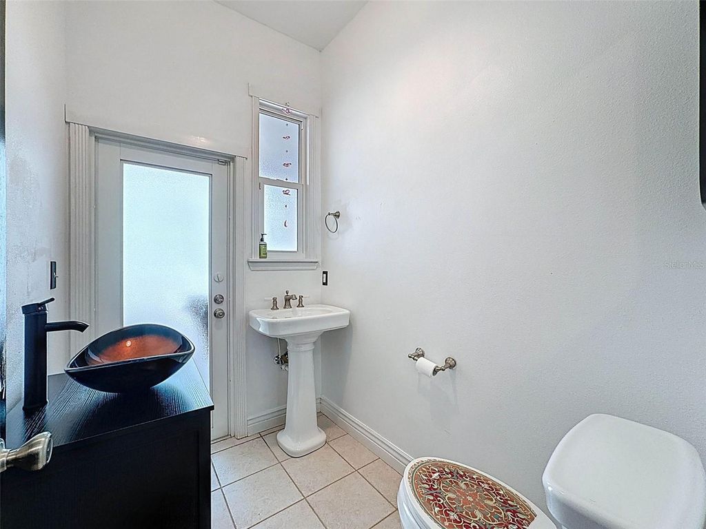 listing image 52