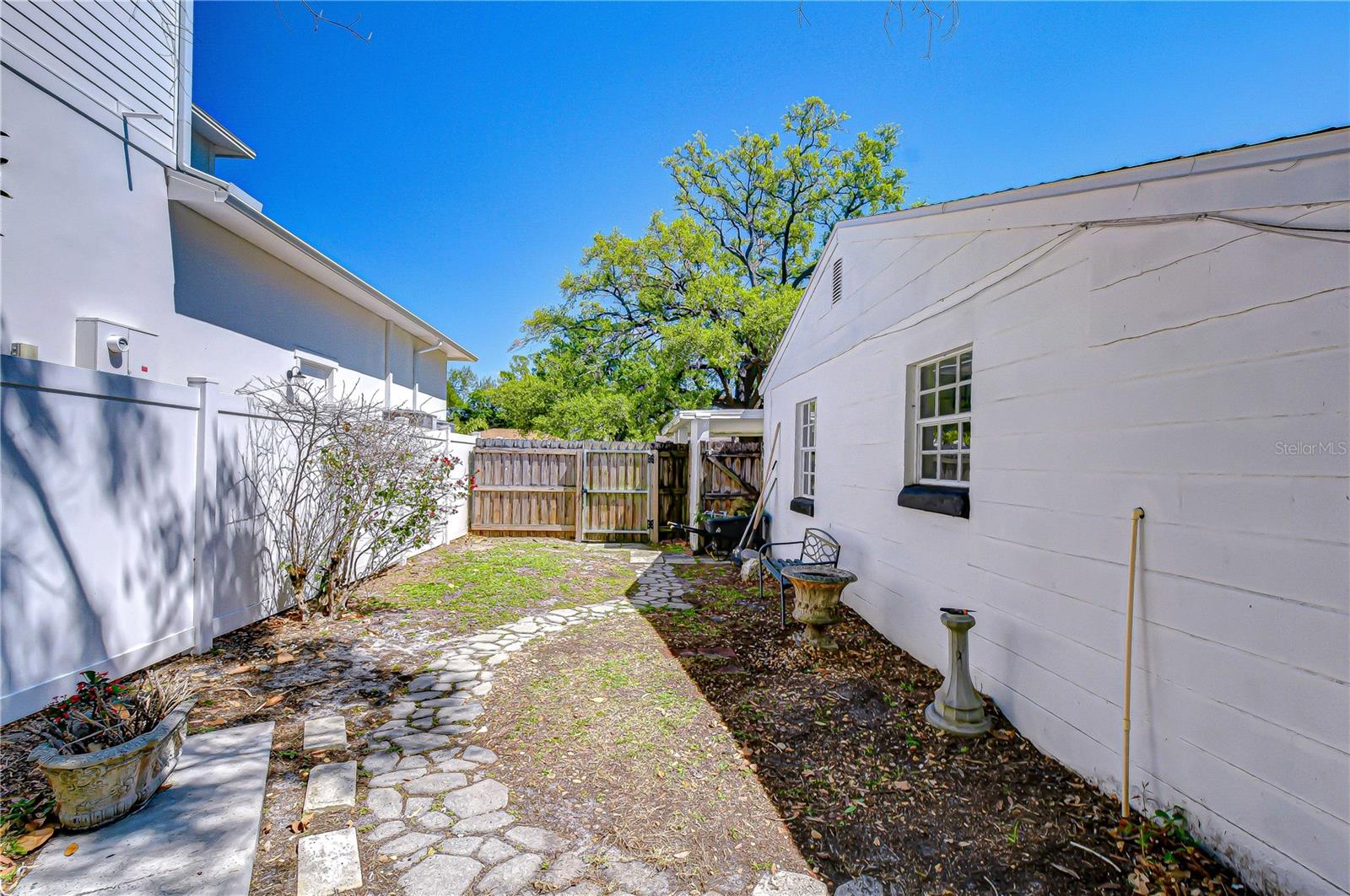 ANITA SUB - Residential