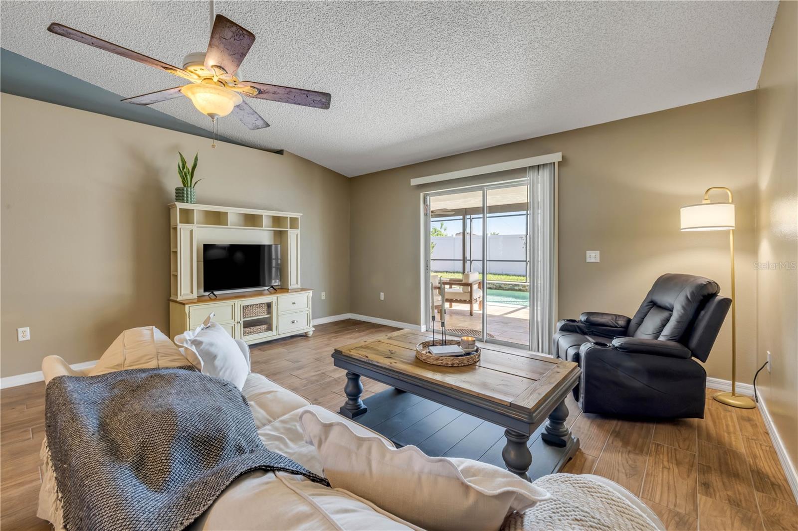 BERRYS RIDGE - Residential