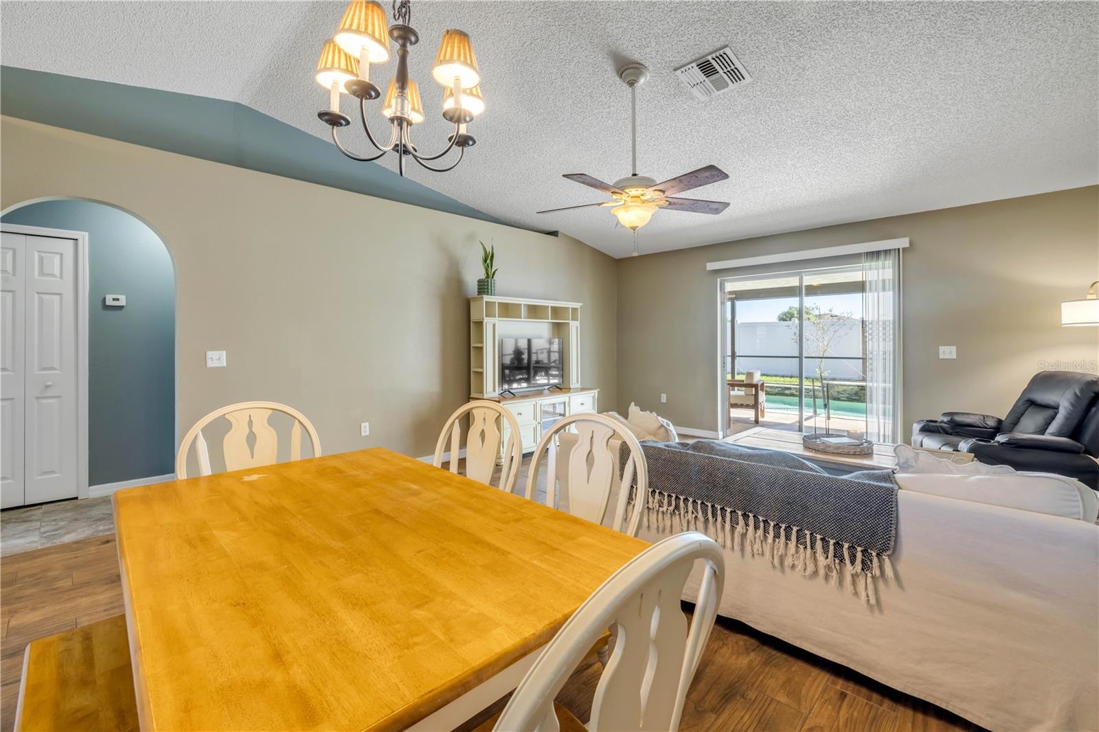 BERRYS RIDGE - Residential