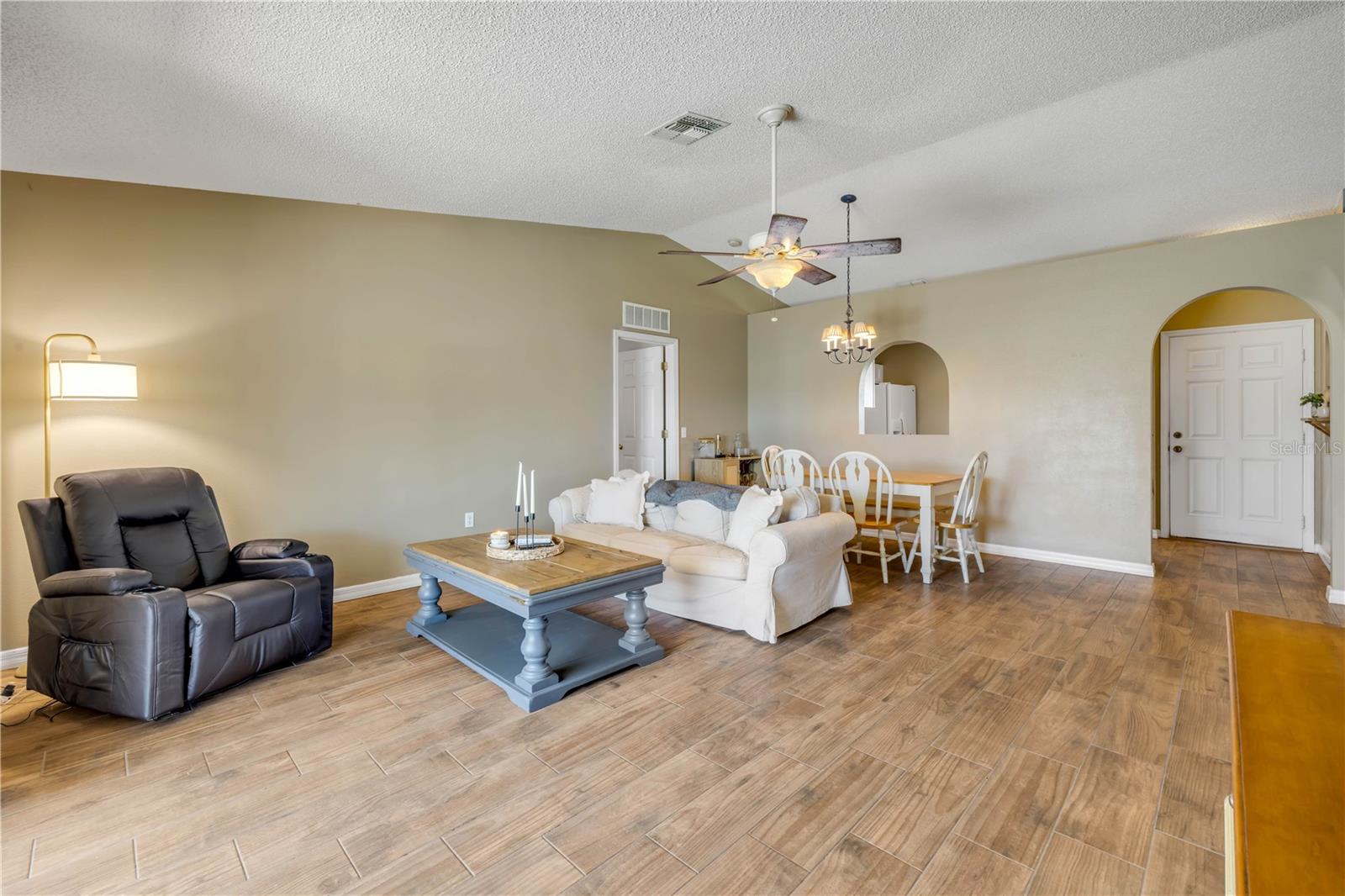 BERRYS RIDGE - Residential