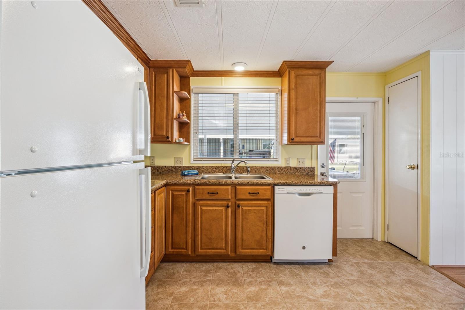 EUSTIS COUNTRY CLUB MANOR MHP UNIT 02A - Residential