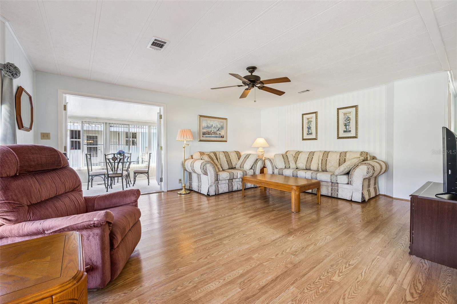 EUSTIS COUNTRY CLUB MANOR MHP UNIT 02A - Residential