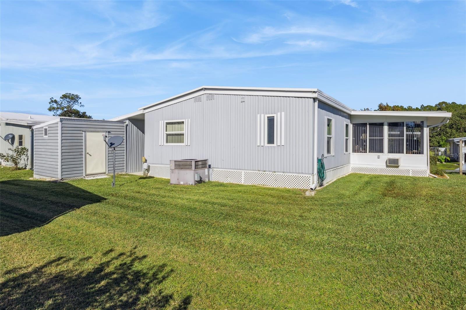 EUSTIS COUNTRY CLUB MANOR MHP UNIT 02A - Residential