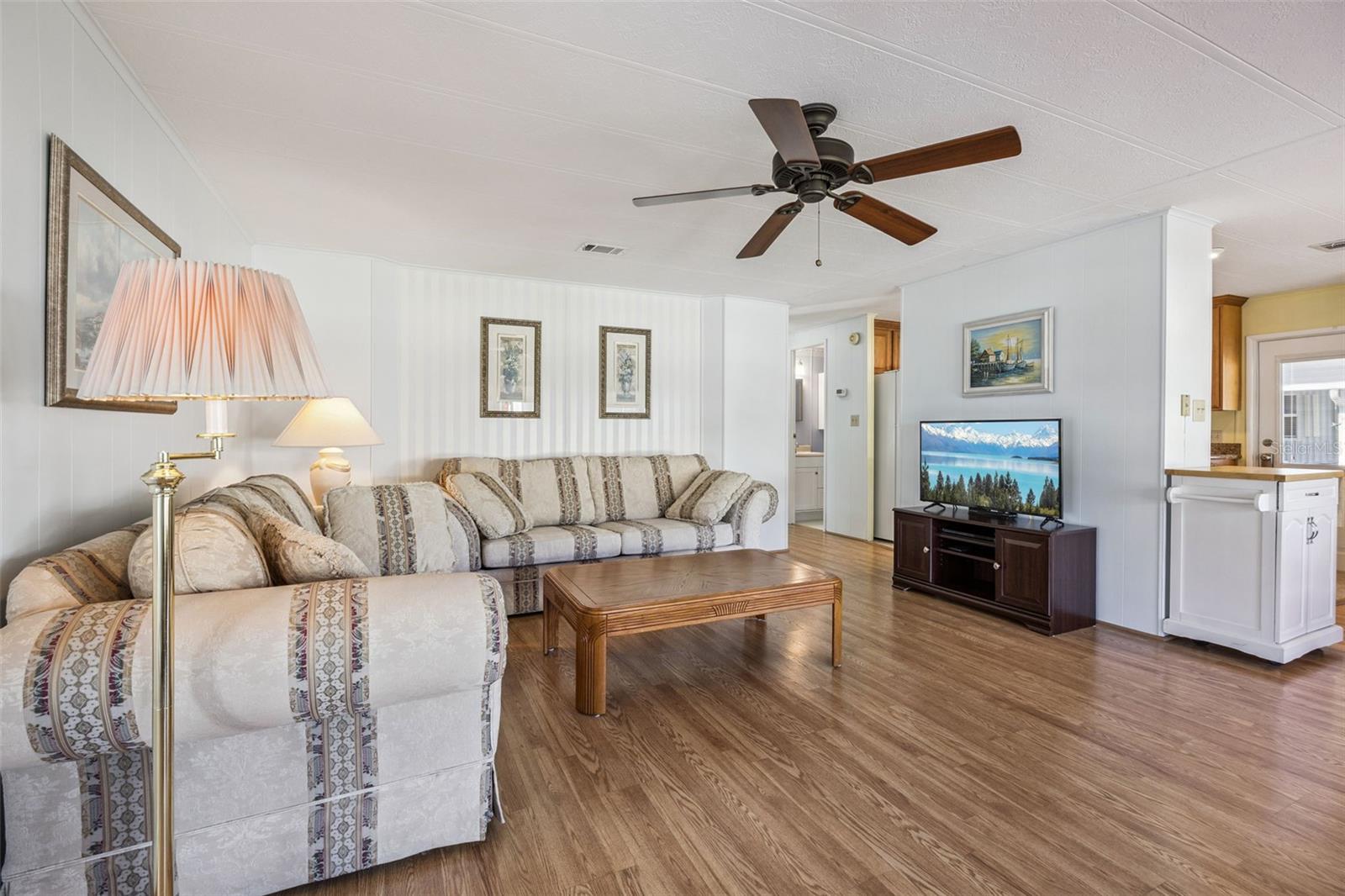 EUSTIS COUNTRY CLUB MANOR MHP UNIT 02A - Residential