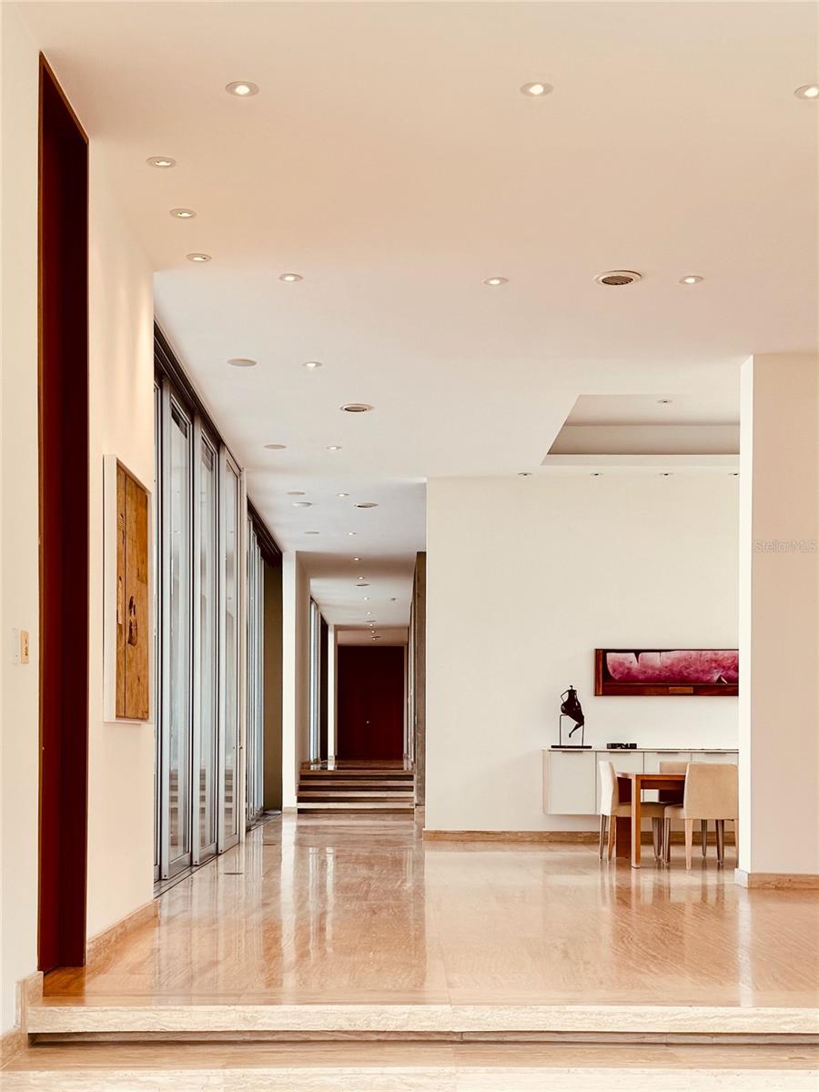HILLTOP RESIDENCE - Residential