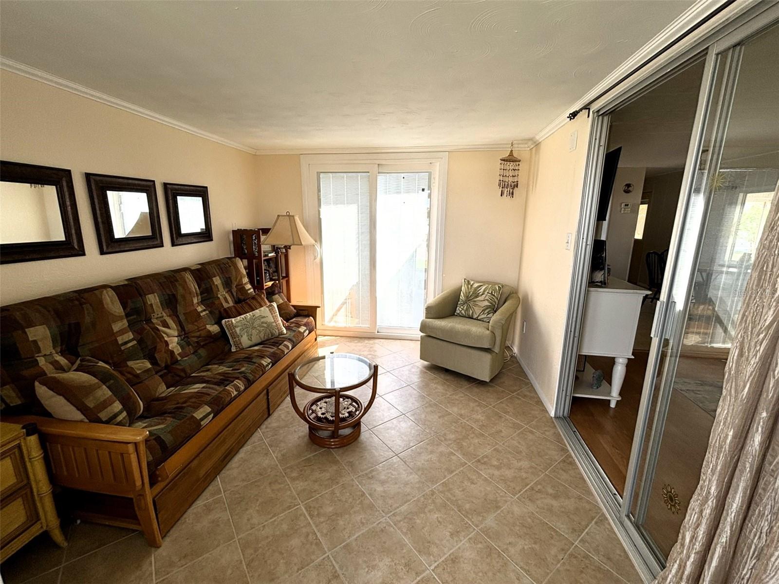 HOLIDAY PARK - Residential