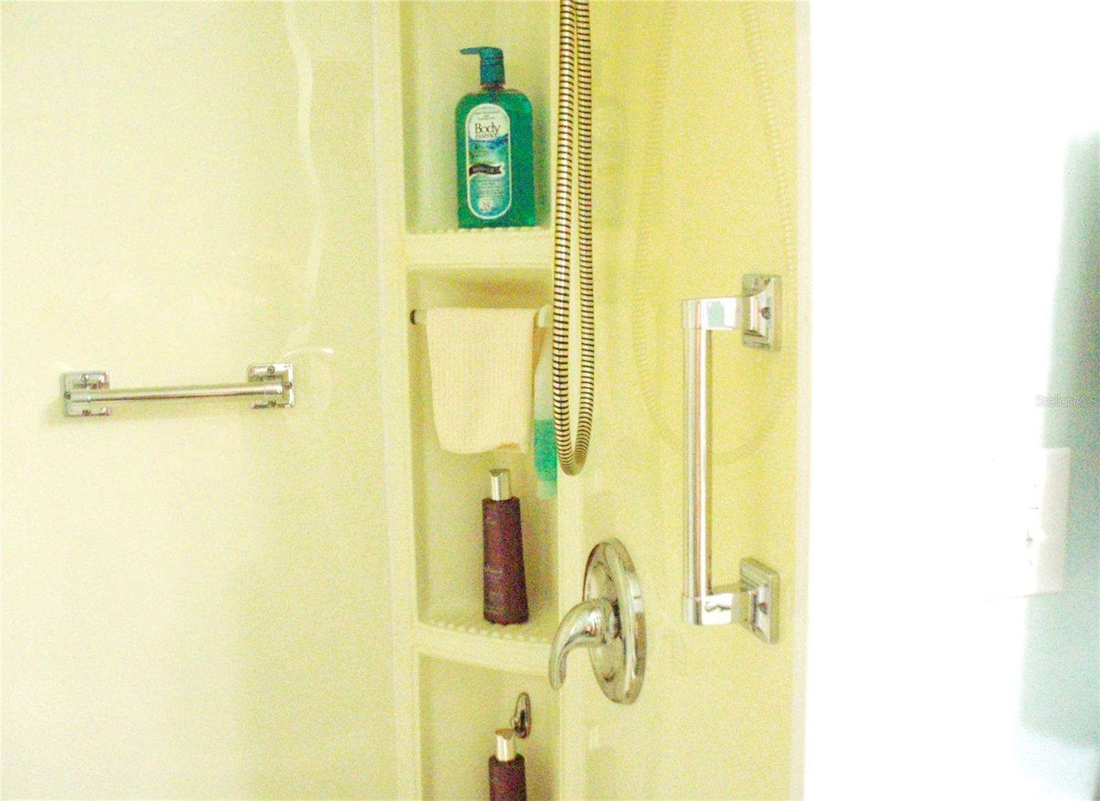 HOLIDAY PARK - Residential