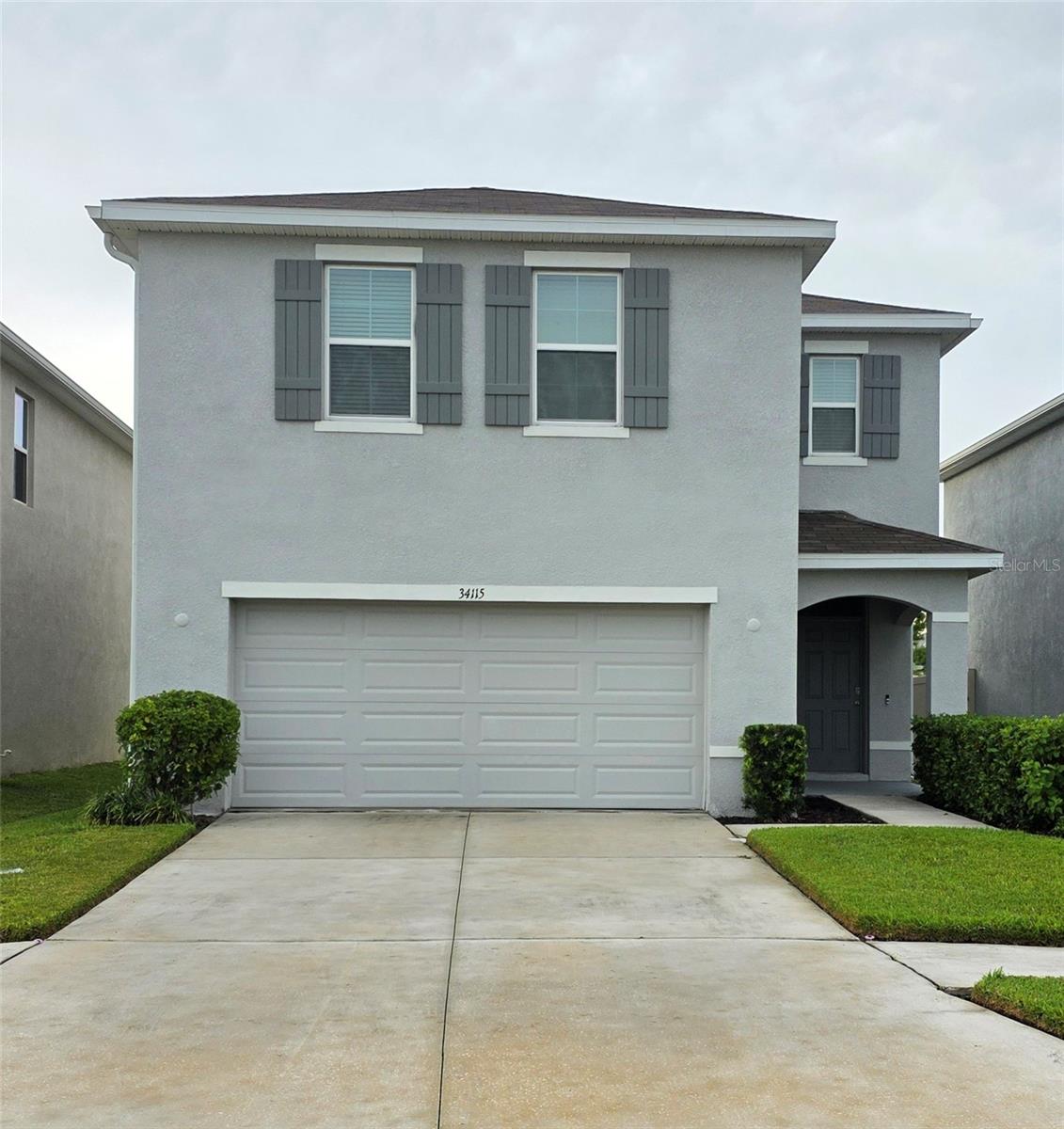 BEAUTIFUL 4 BEDROOM, 2.5 BATH HOME IN WESLEY CHAPEL! THIS SPACIOUS HOME FEATURES OPEN FLOOR PLAN PERFECT FOR ENTERTAINING AND EVERYDAY LIVING. THE KITCHEN IS EQUIPPED WITH ELEGANT GRANITE COUNTERTOPS, AND EVERY ROOM IS ENHANCED WITH CEILING FANS FOR YEAR-ROUND COMFORT. LOCATED IN A VIBRANT COMMUNITY OFFERING FANTASIC AMENITIES INCLUDING A POOL, BASKETBALL COURTS, AND A PLAY AREA. CONVENIENTLY CLOSE TO SCHOOLS, SHOPPING, AND EASY ACCESS TO THE INTERSTATE. DON'T MISS THE OPPORTUNITY TO MAKE THIS YOUR NEW HOME!
