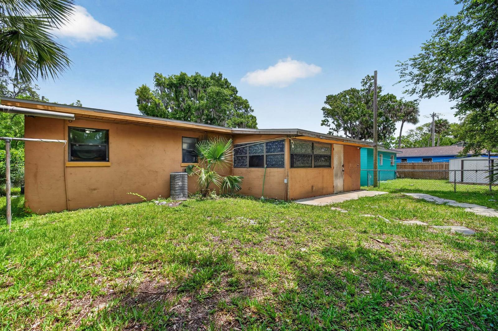 SUNNYLAND PARK 02 BLK 17 KINGSTON - Residential