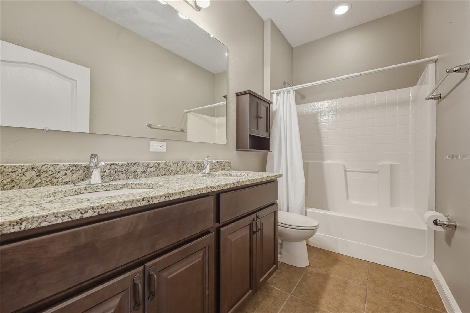 NEWBERRY CORNERS PH IA - Residential