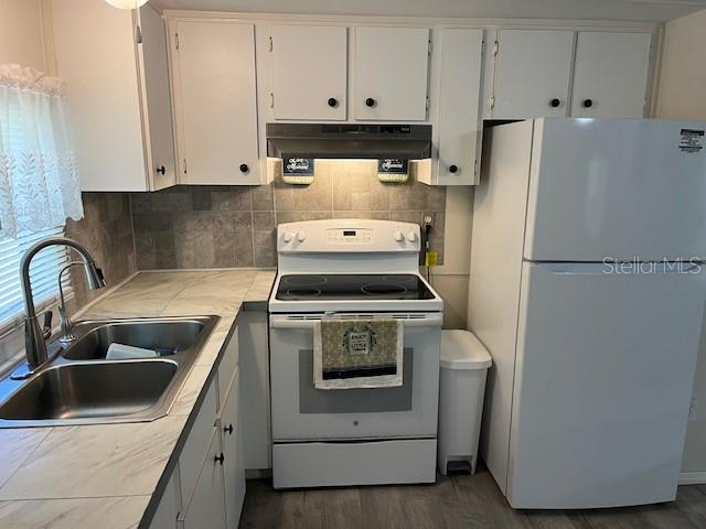 TANGLEWOOD MOBILE VILLAGE - Residential