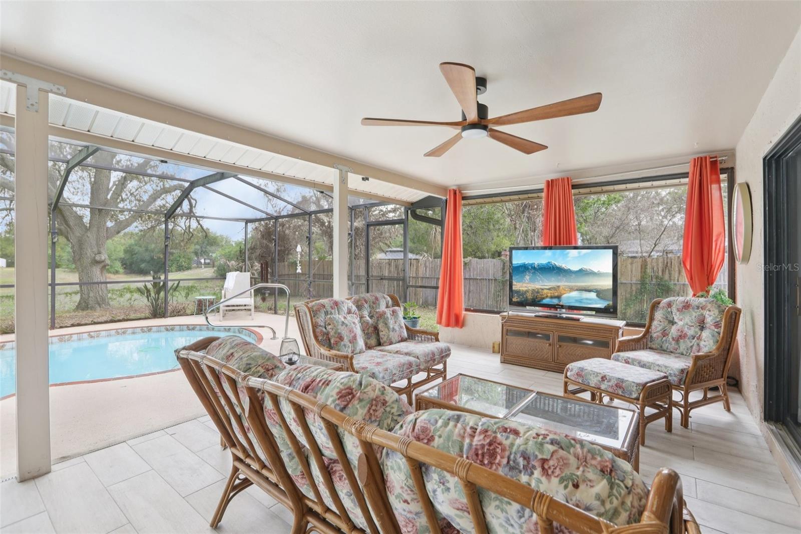 SPRING HILL UNIT 4 - Residential