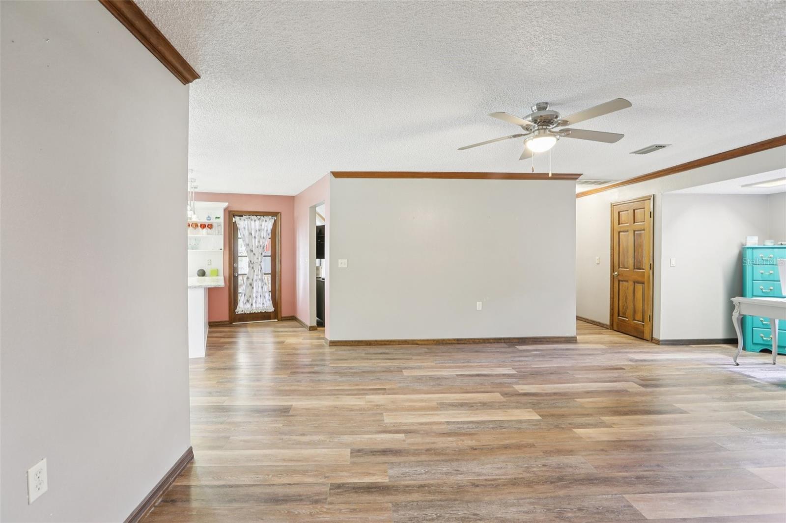 SPRING HILL UNIT 4 - Residential