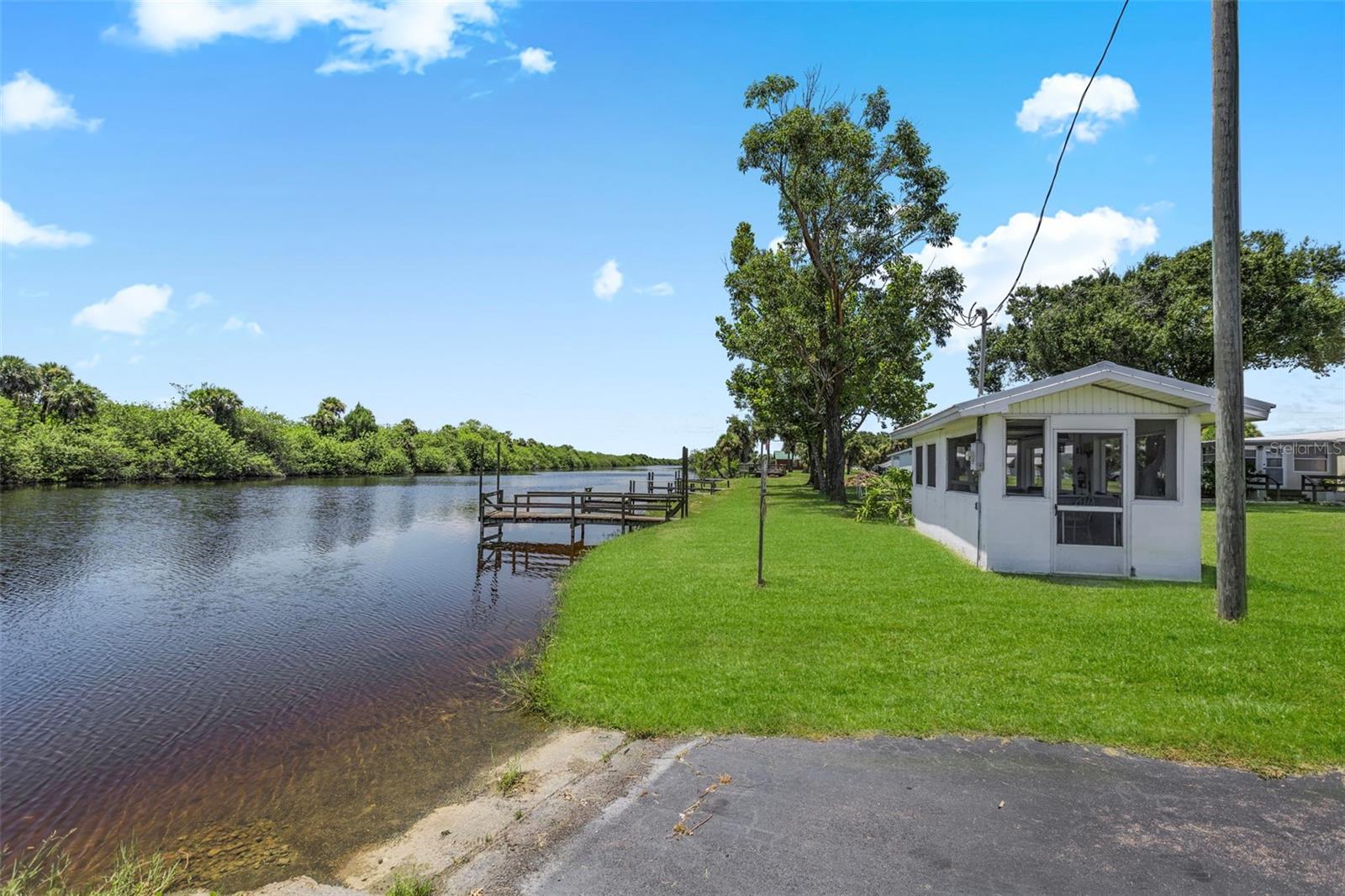 FISHEATING BAY CONDO - Residential