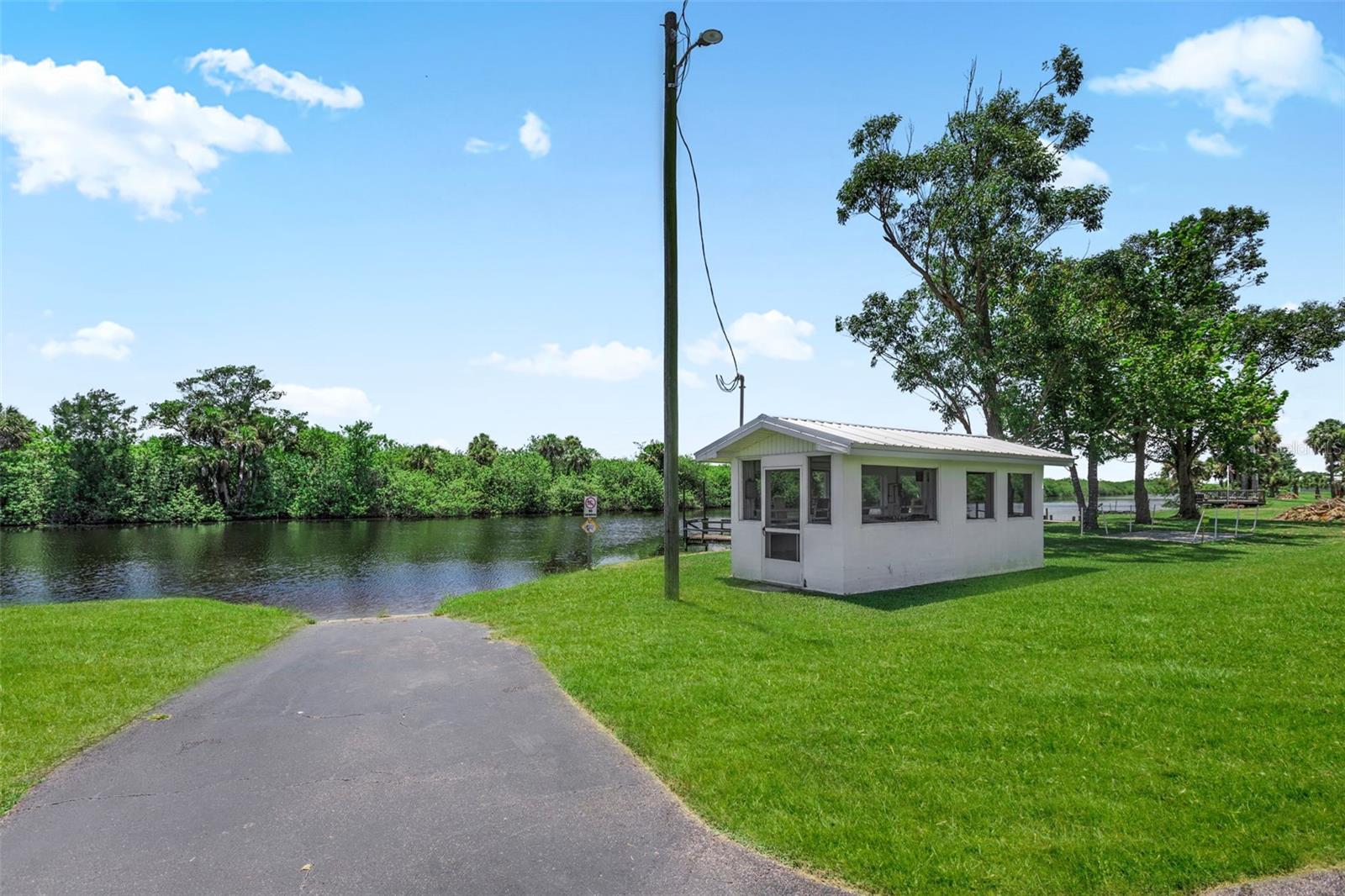 FISHEATING BAY CONDO - Residential