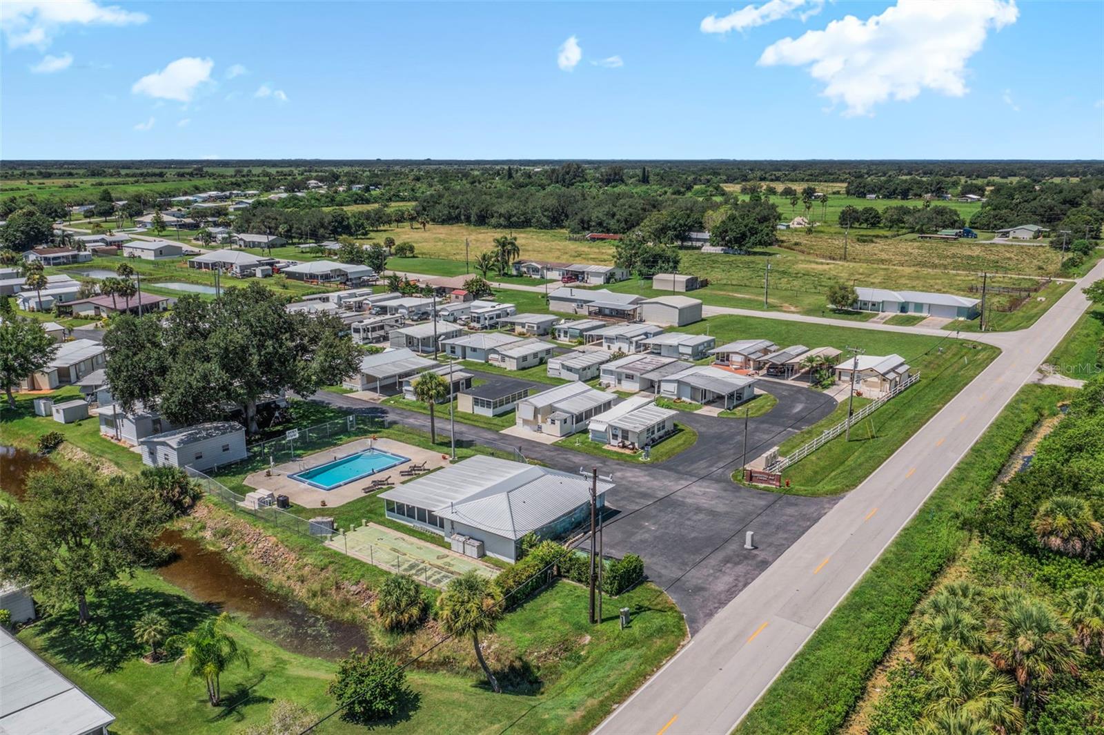 FISHEATING BAY CONDO - Residential