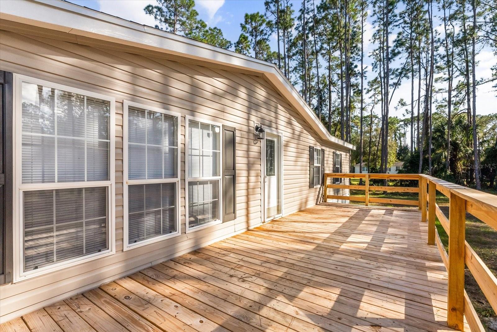 MULLET LAKE RETREAT 5 ACRE DEV - Residential