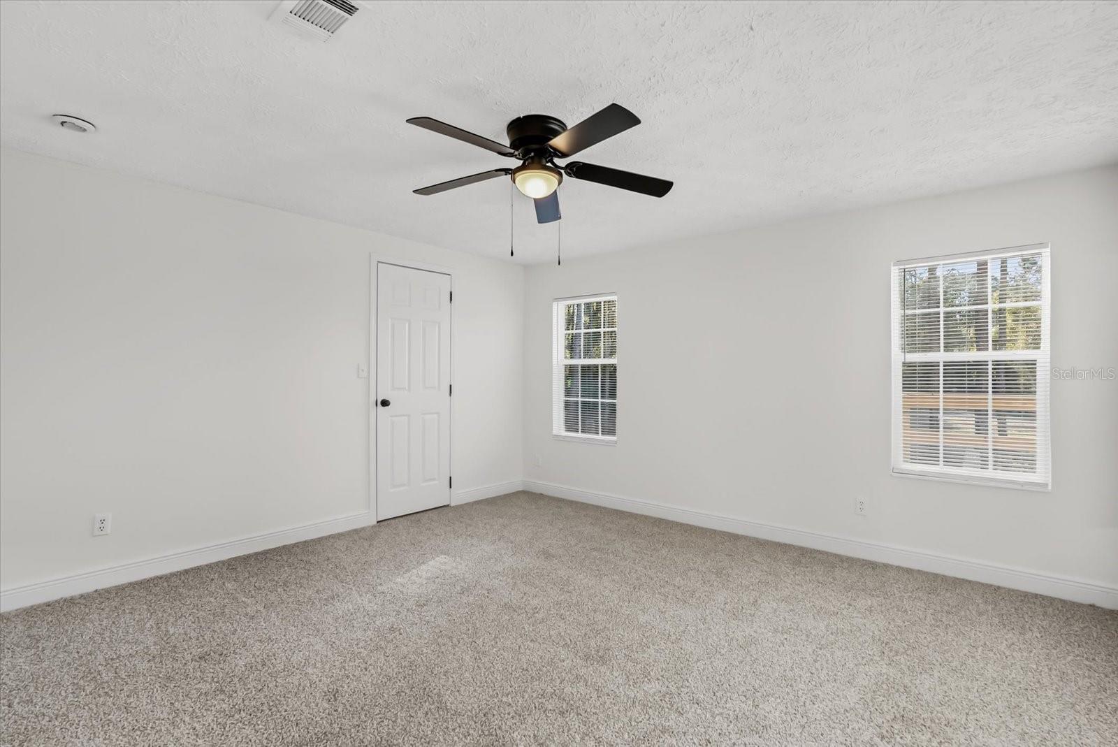 MULLET LAKE RETREAT 5 ACRE DEV - Residential