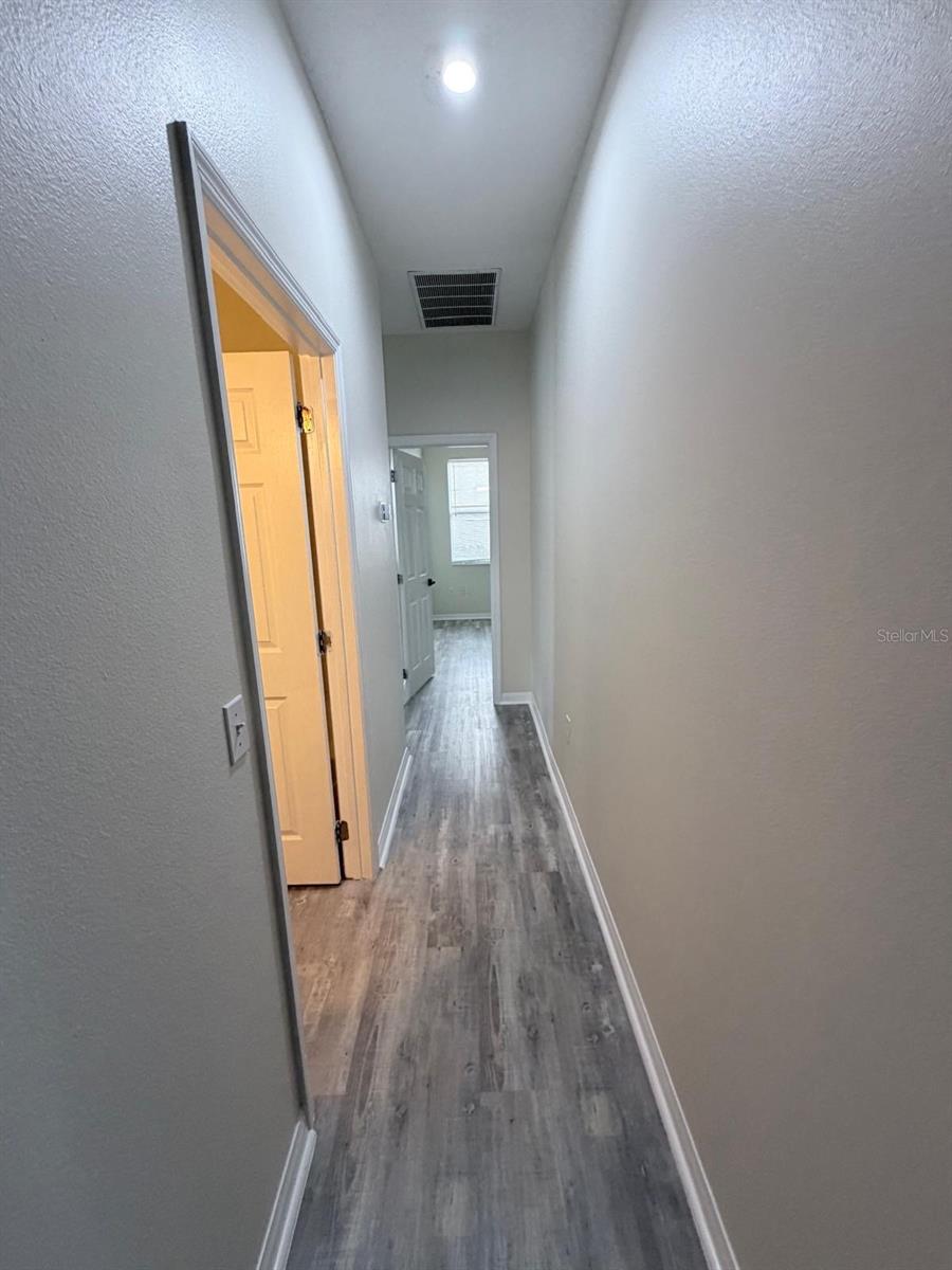 WINDWOOD BAY PH 01 - Residential Lease