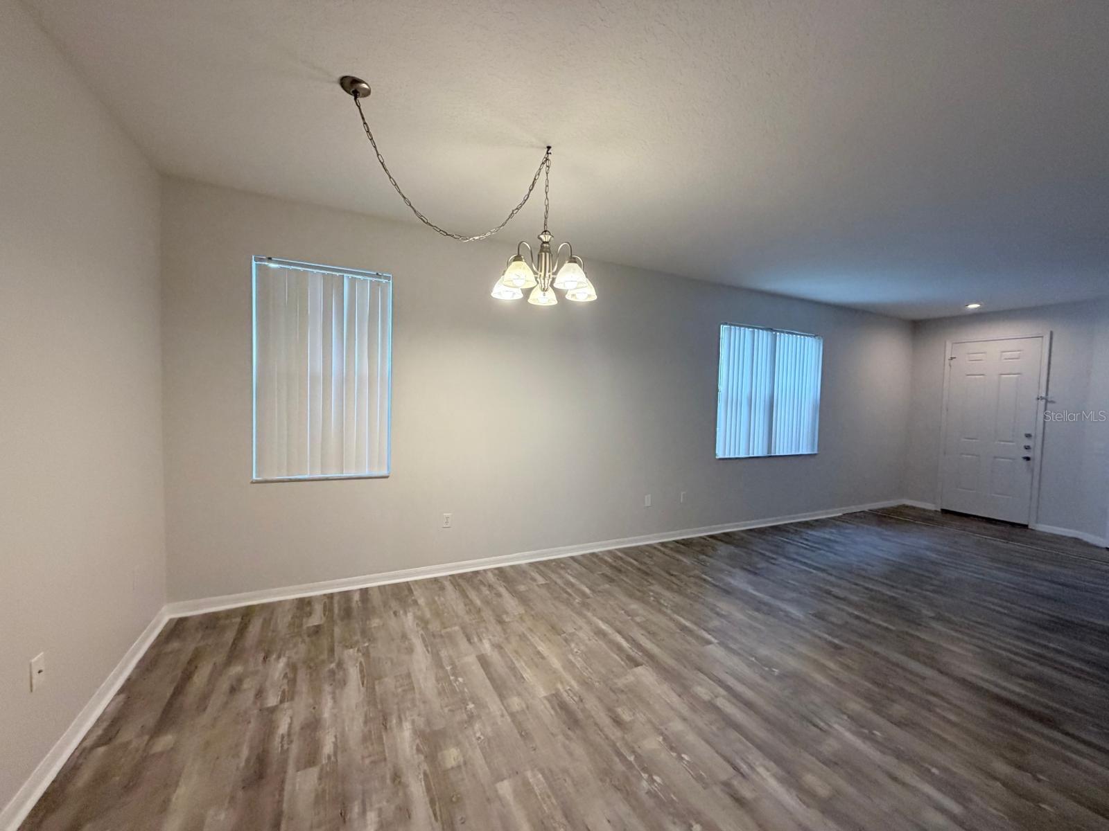 WINDWOOD BAY PH 01 - Residential Lease