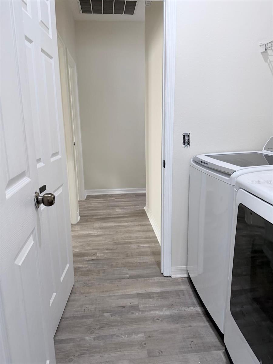 WINDWOOD BAY PH 01 - Residential Lease