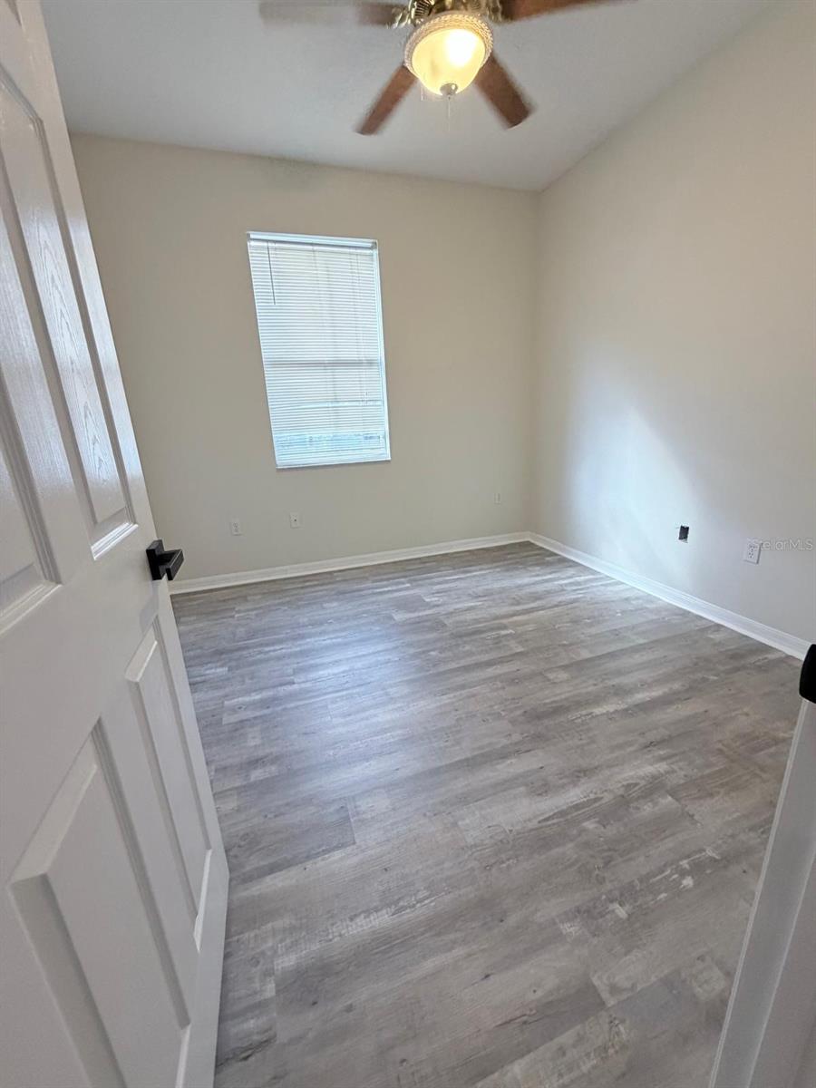 WINDWOOD BAY PH 01 - Residential Lease