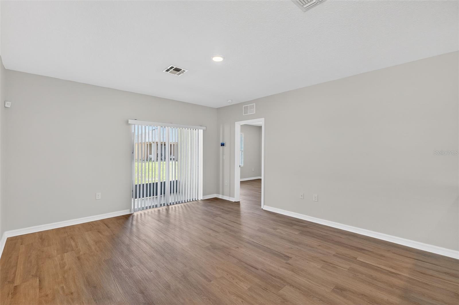 SQUIRES GROVE - Residential