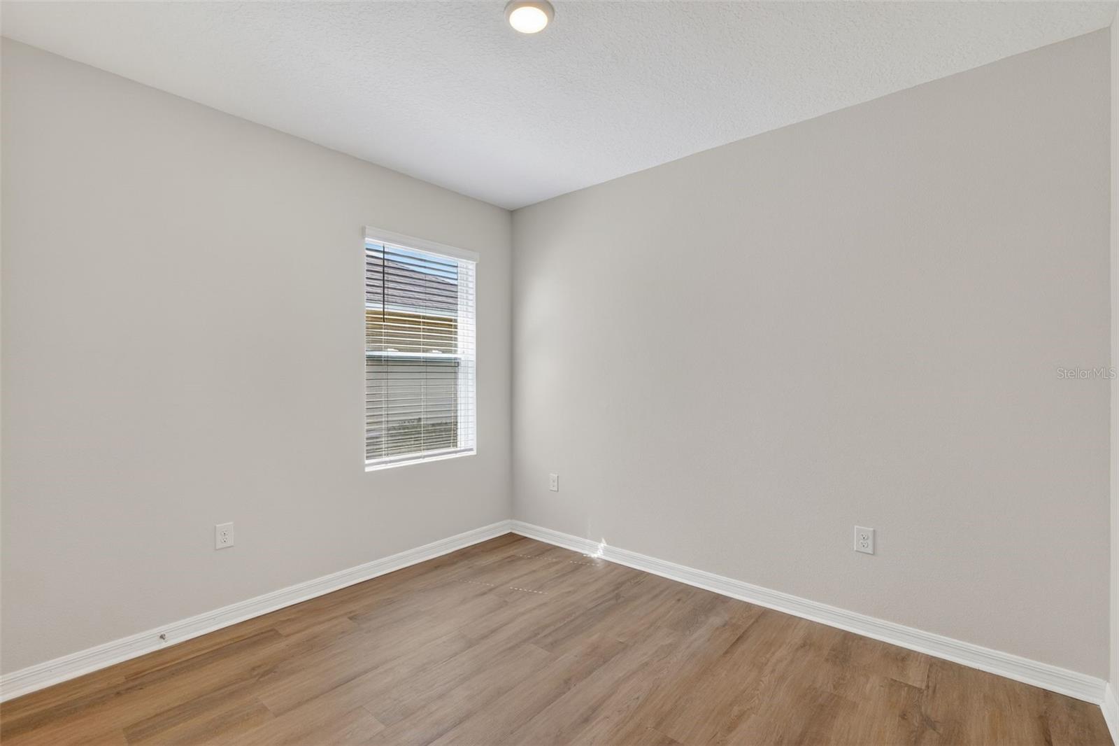 SQUIRES GROVE - Residential