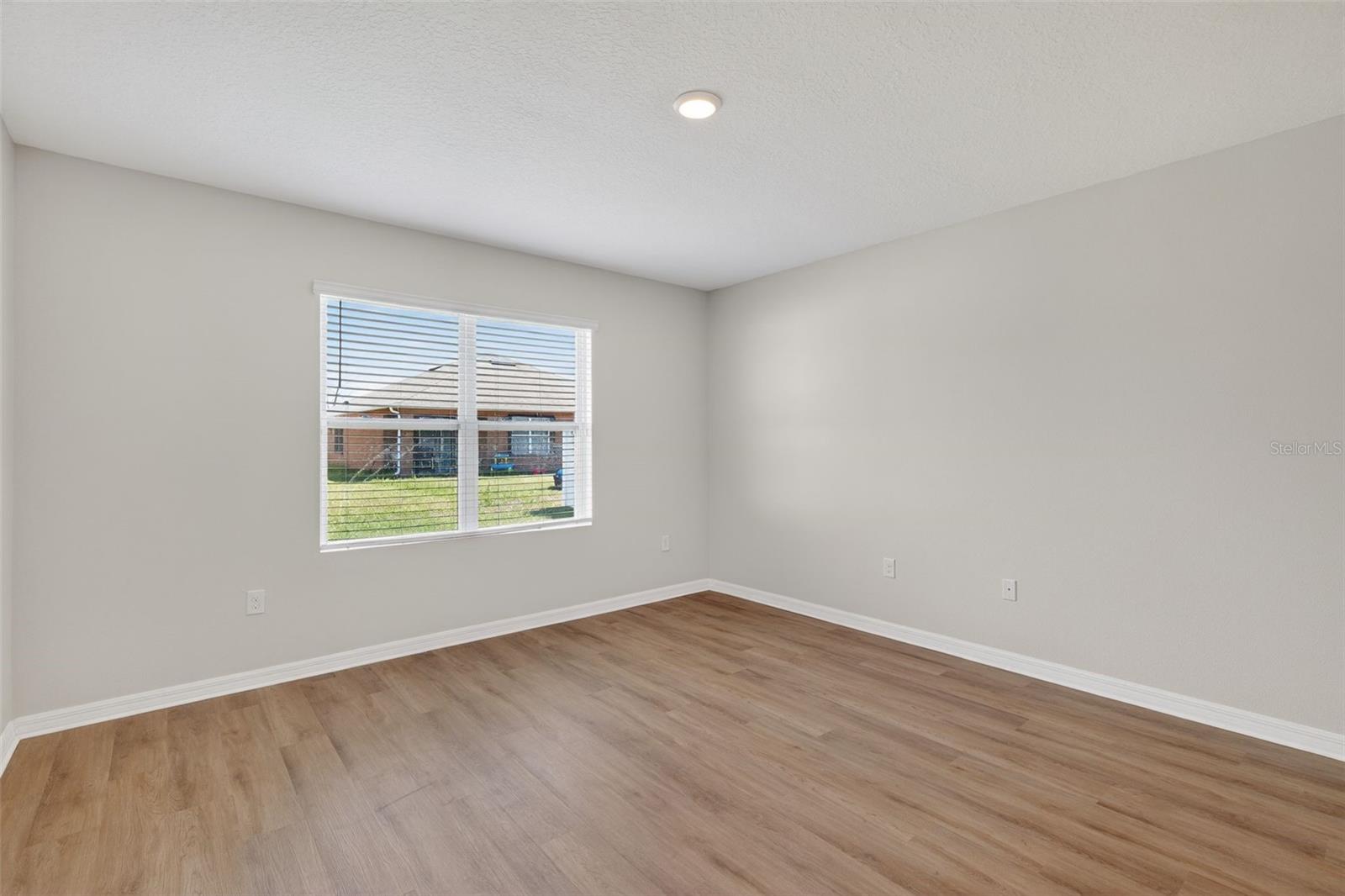 SQUIRES GROVE - Residential