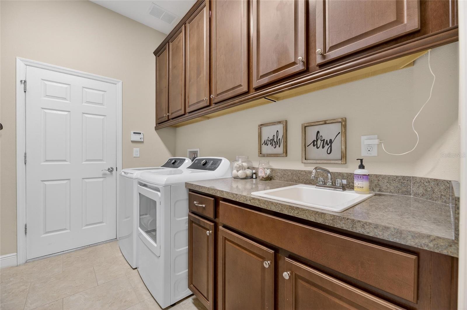 MIRABAY PH 3C-1 - Residential