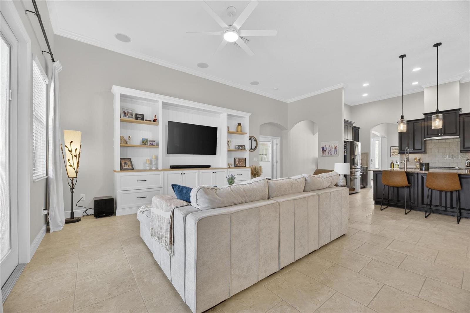 MIRABAY PH 3C-1 - Residential