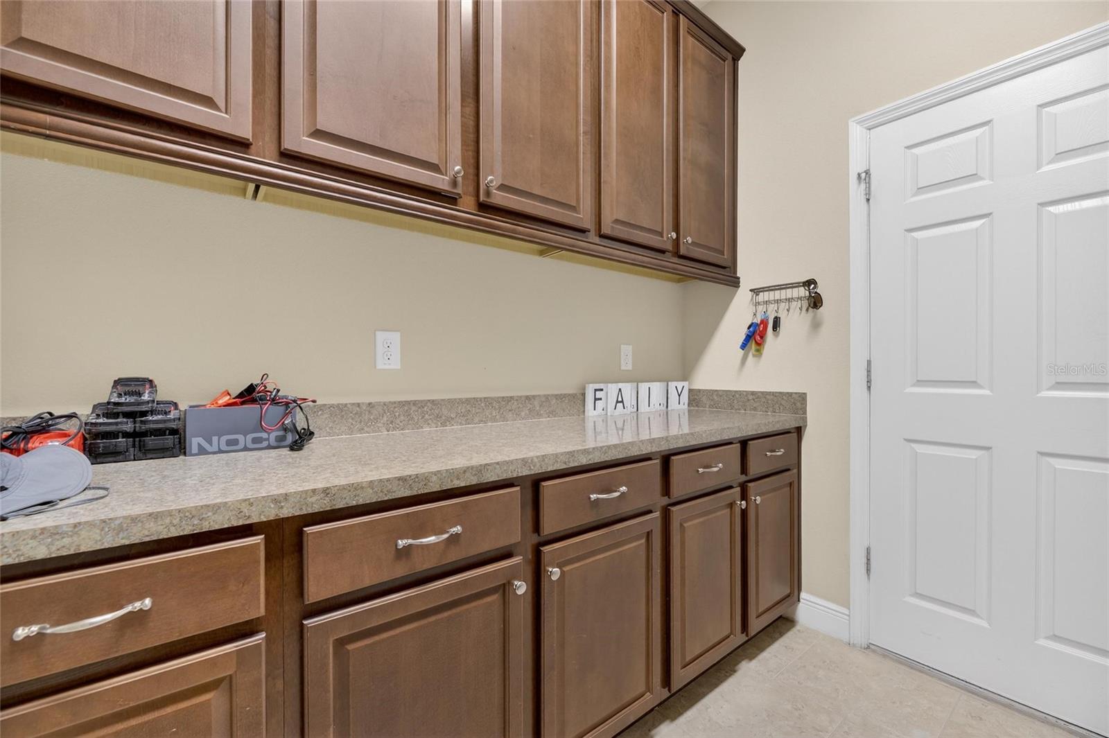 MIRABAY PH 3C-1 - Residential