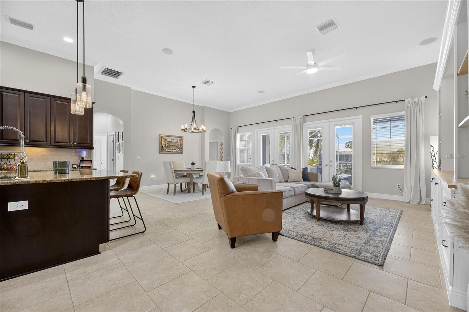 MIRABAY PH 3C-1 - Residential