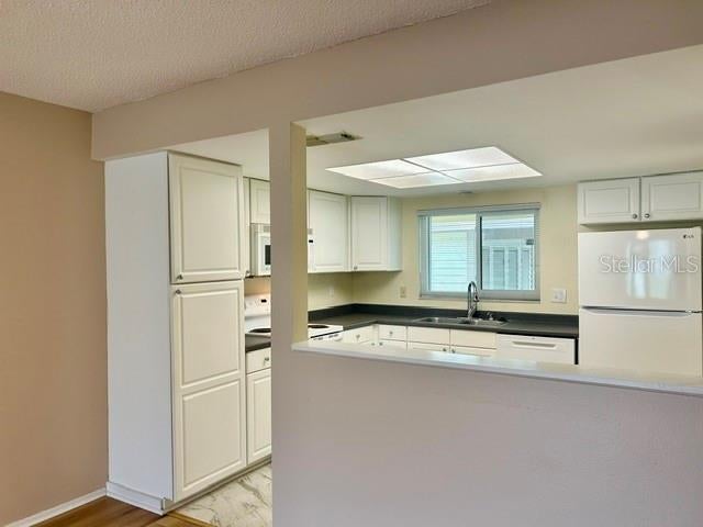 2506 OAKLEAF LANE 25B
