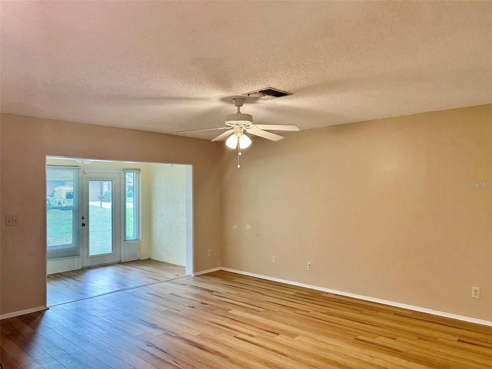 2506 OAKLEAF LANE 25B