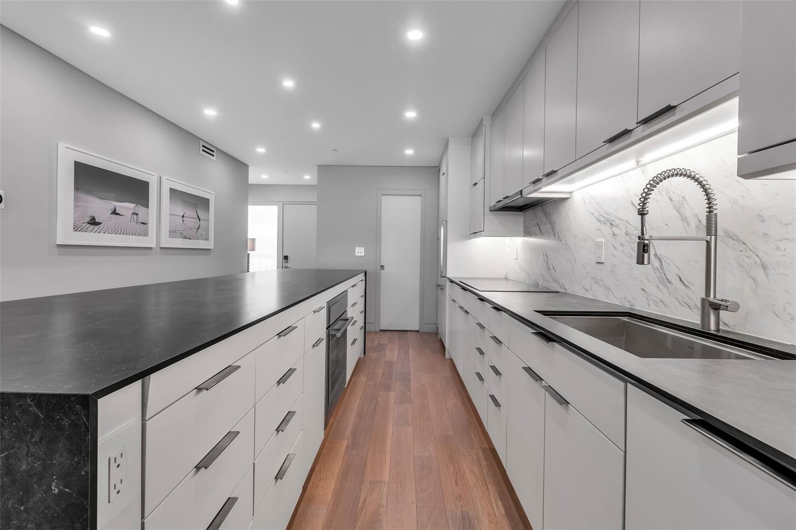 GULF & BAY CLUB PH 6 - Residential