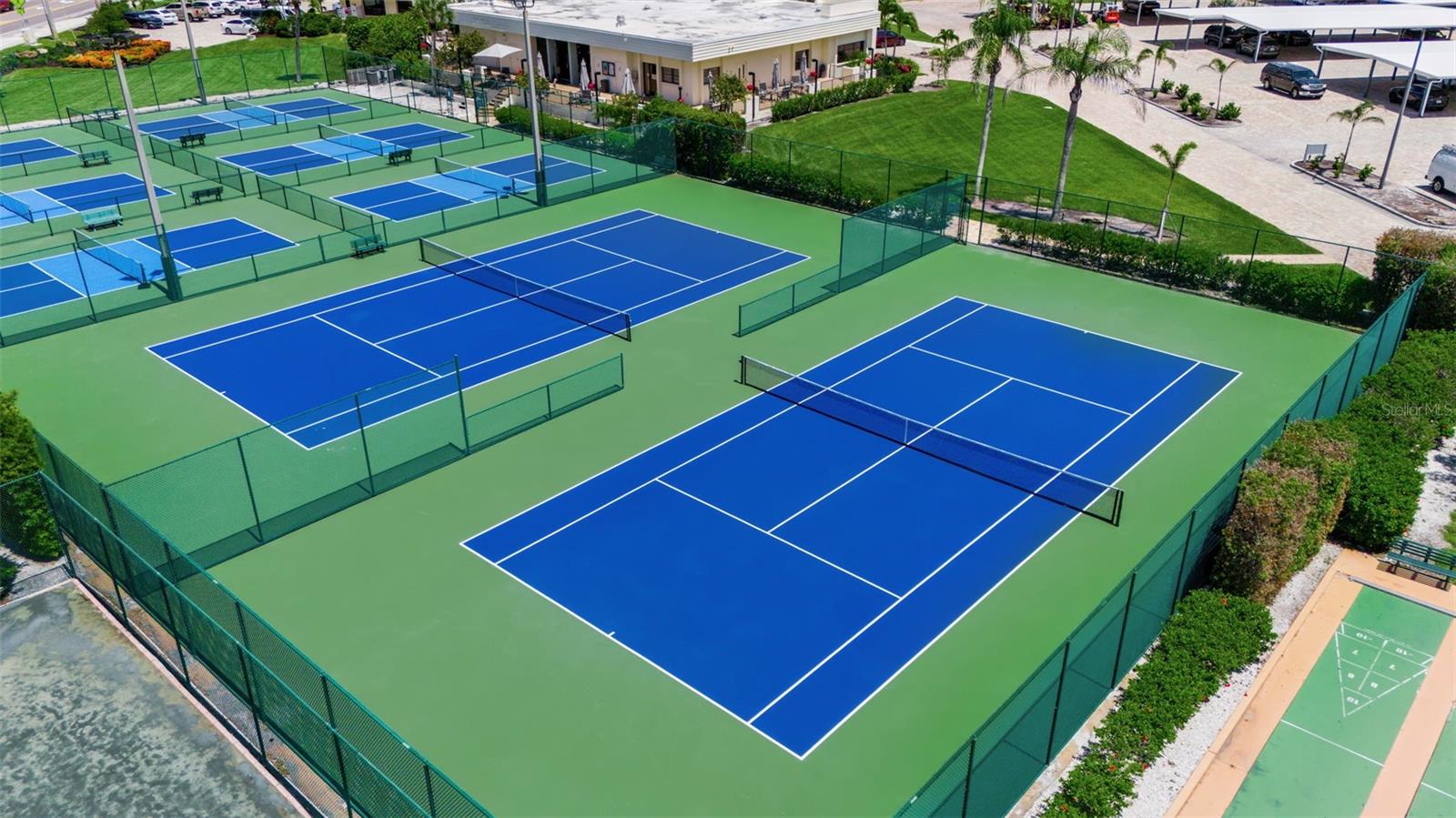 GULF & BAY CLUB PH 6 - Residential