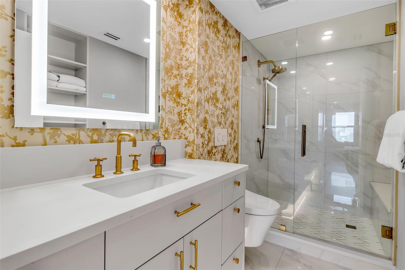 GULF & BAY CLUB PH 6 - Residential