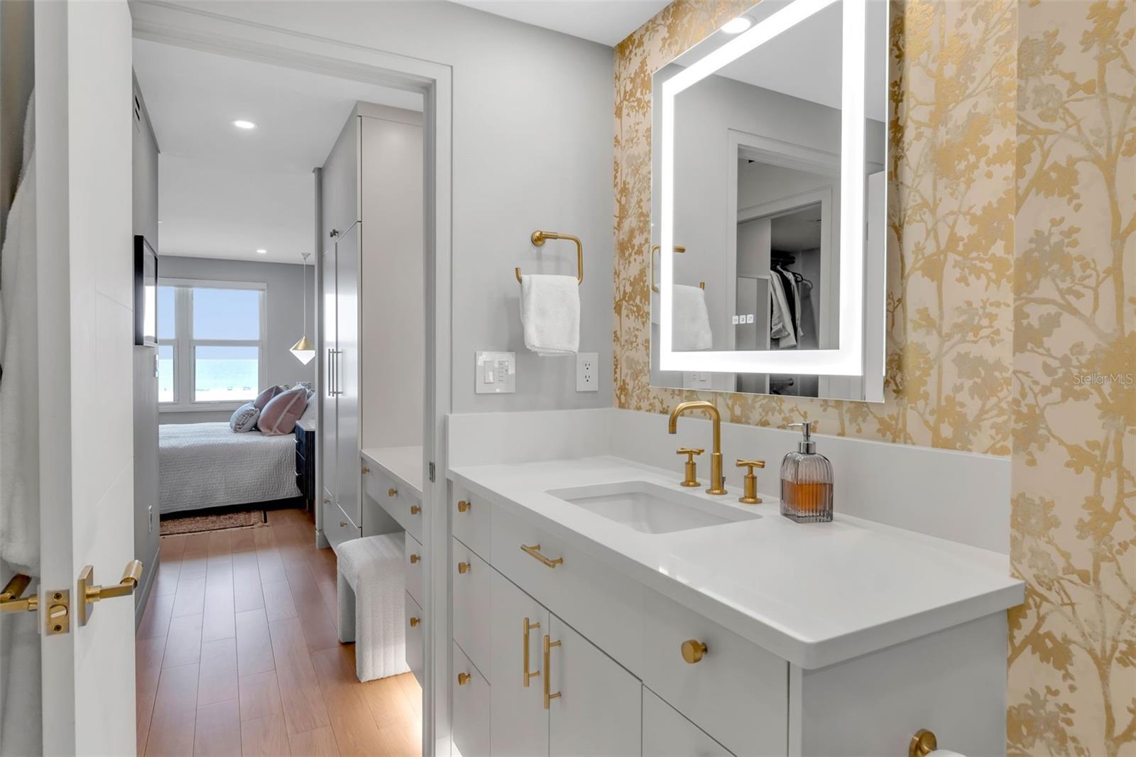 GULF & BAY CLUB PH 6 - Residential