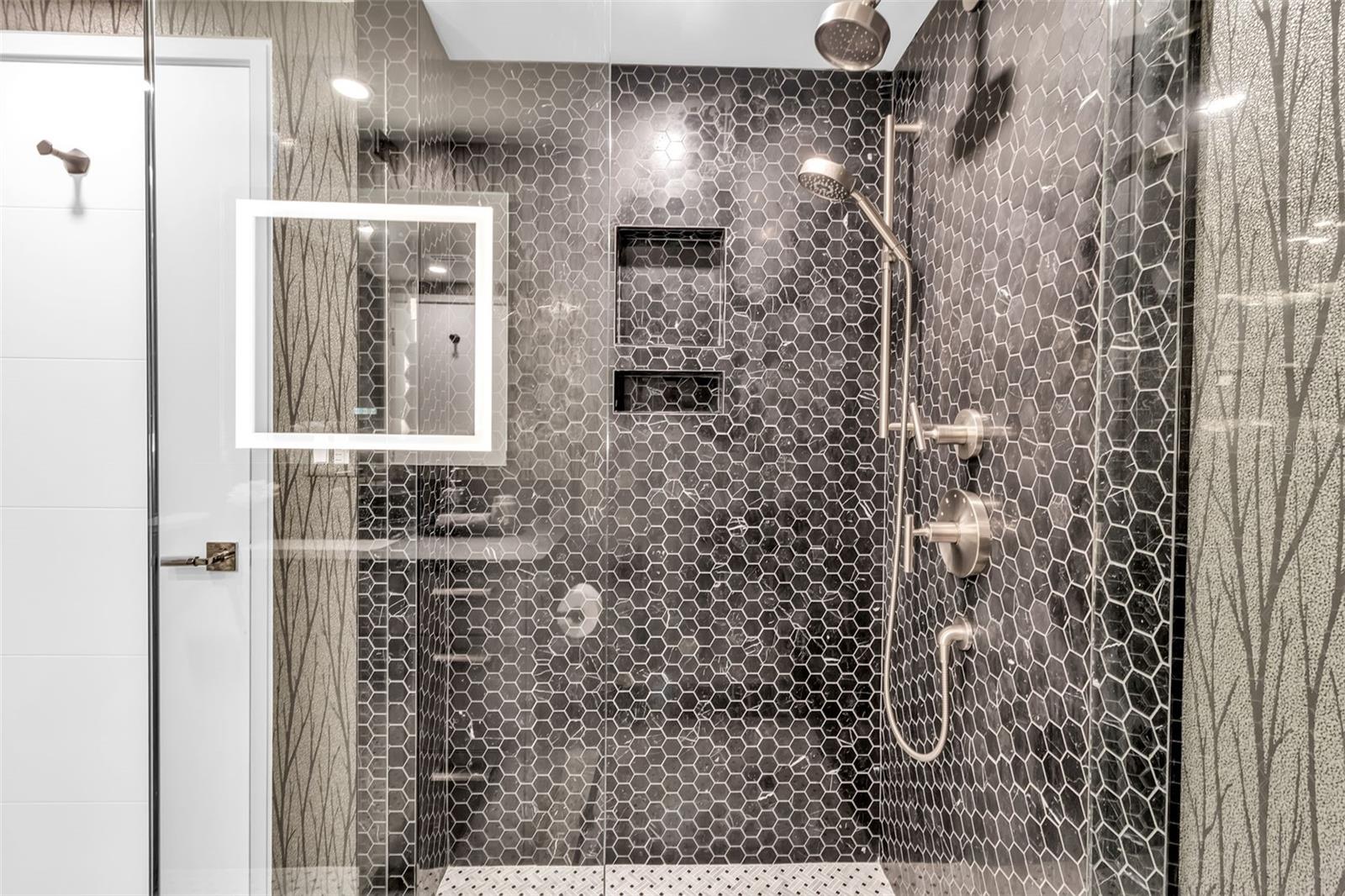 GULF & BAY CLUB PH 6 - Residential