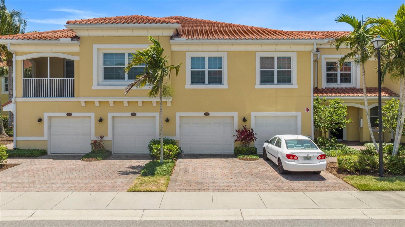 BAY STREET VILLAGE - Residential